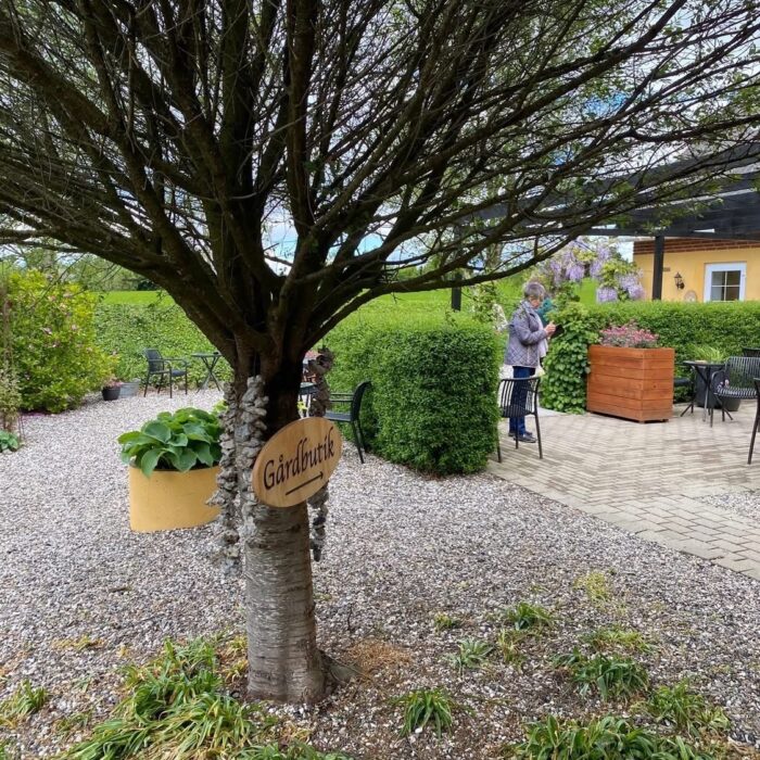 Billede 1 Lokalafdelingen i FAKS-Randers, var torsdag den 22. maj, på tapas udflugt til Greven Gemakker, nær ved Mariager